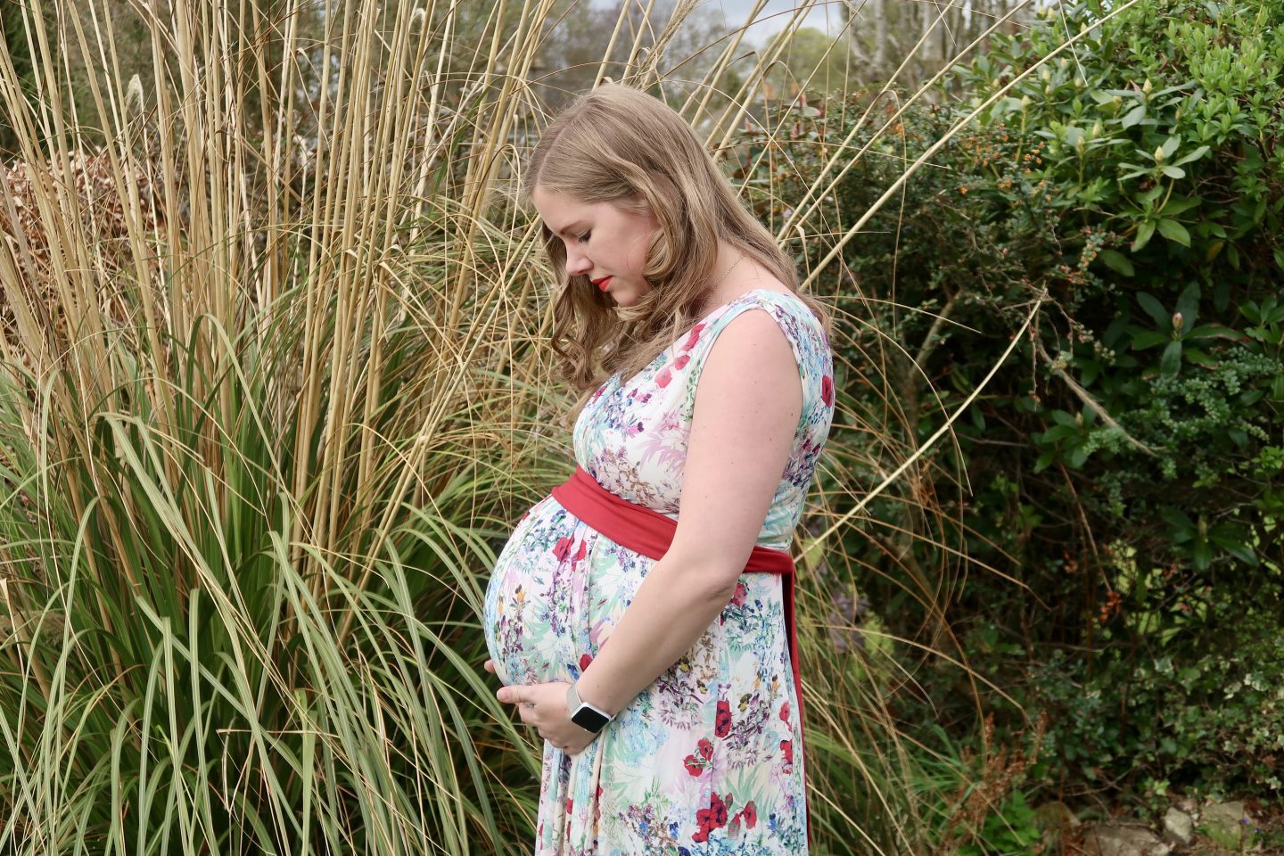 Maternity Style With Tiffany Rose | Maternity dress with 34 week bump https://oddhogg.com