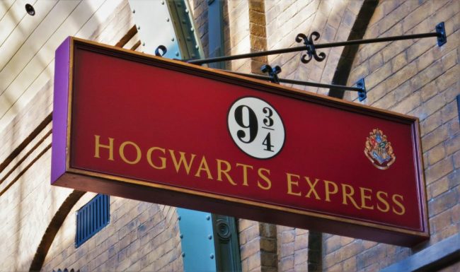 Top Tips For Visiting Orlando | Platform 9 3/4 www.oddhogg.com