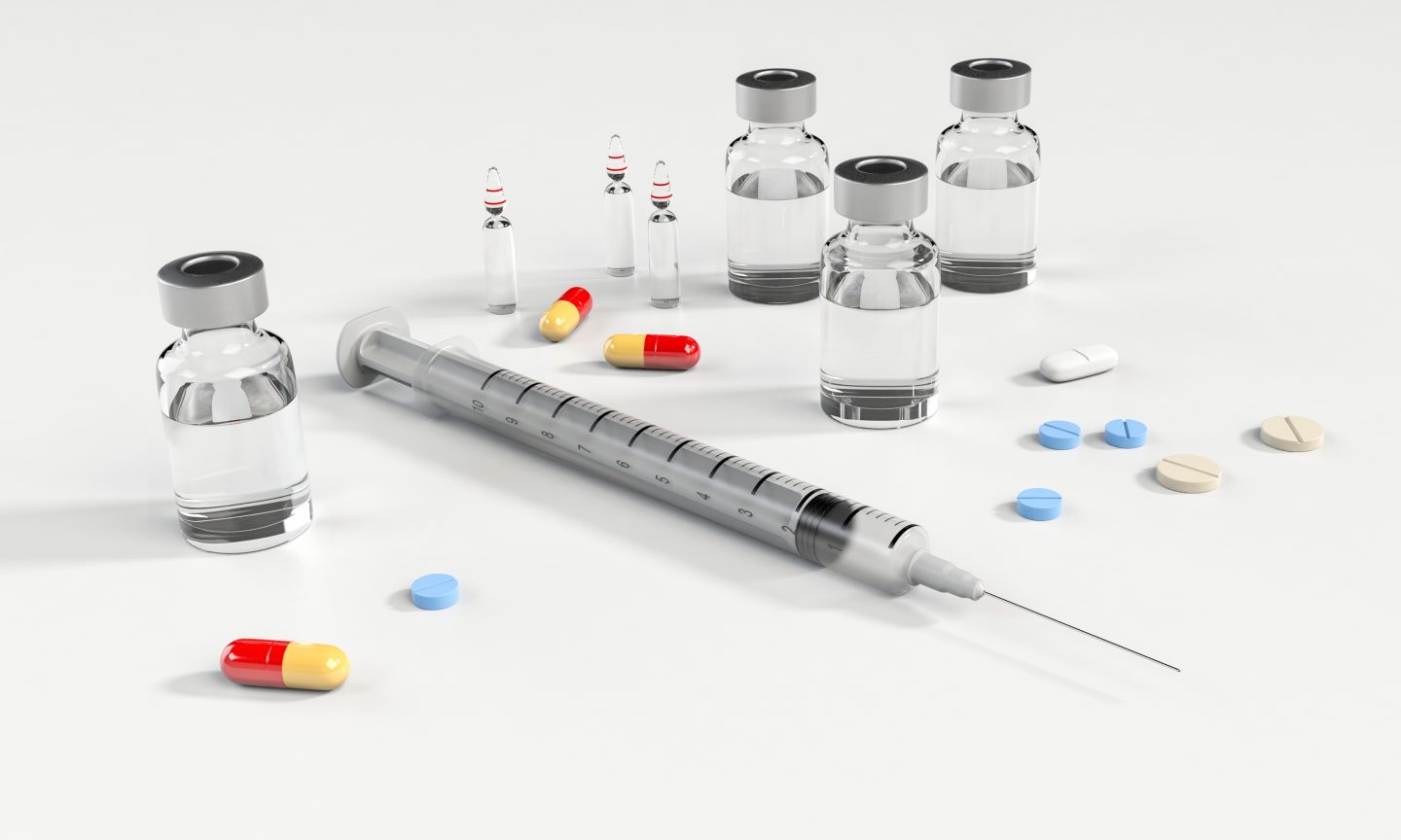 Advances In Treatment Of Diabetes | Syringe and insulin www.oddhogg.com