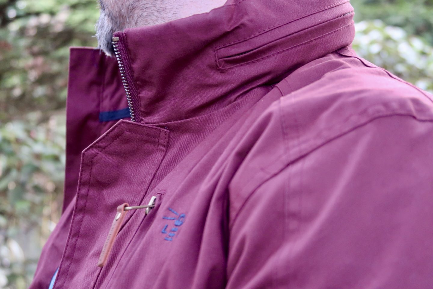 A side view of the Islander Jacket from Lighthouse Clothing. It shows a close up on the neck and shoulders