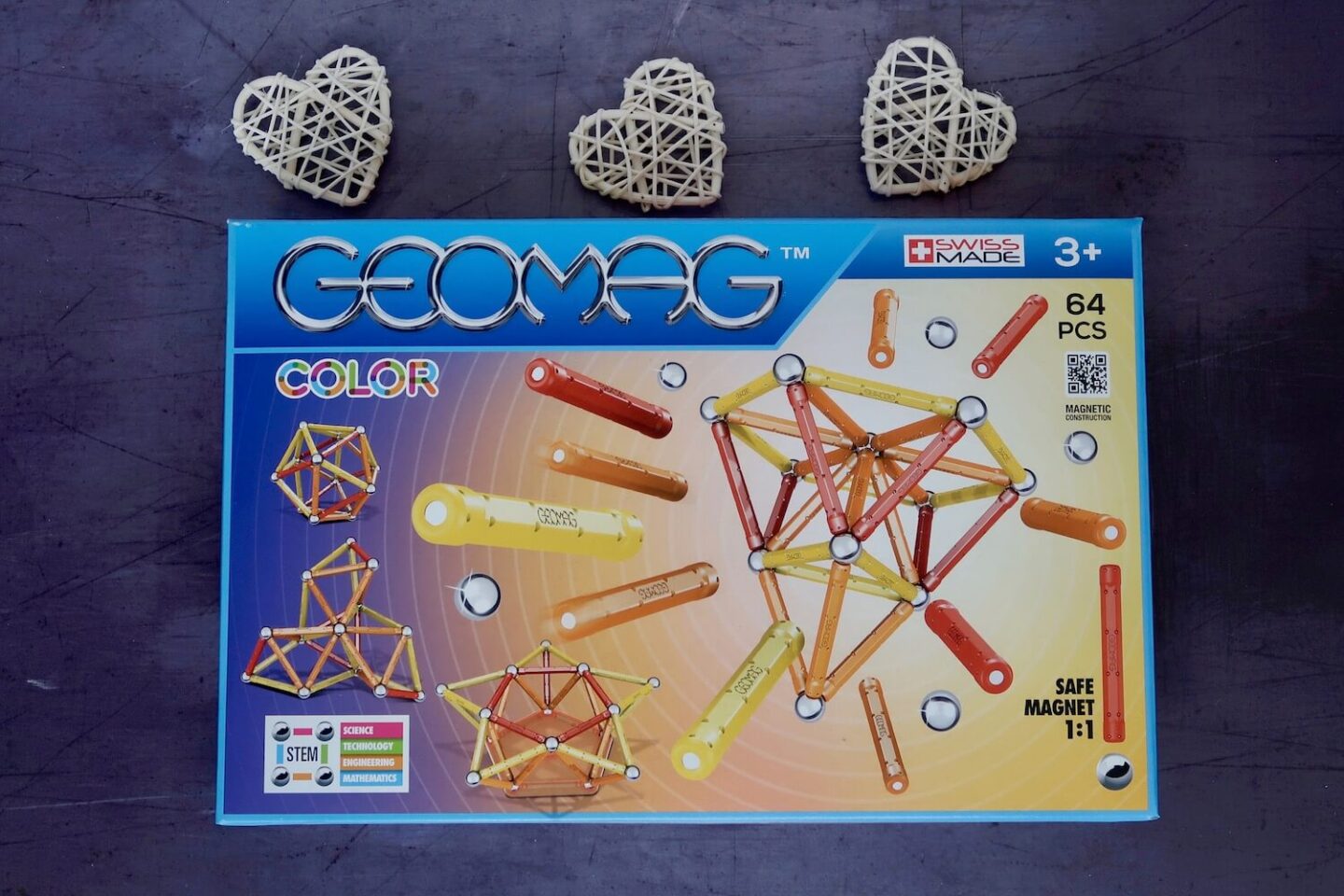 A Geomags children building set