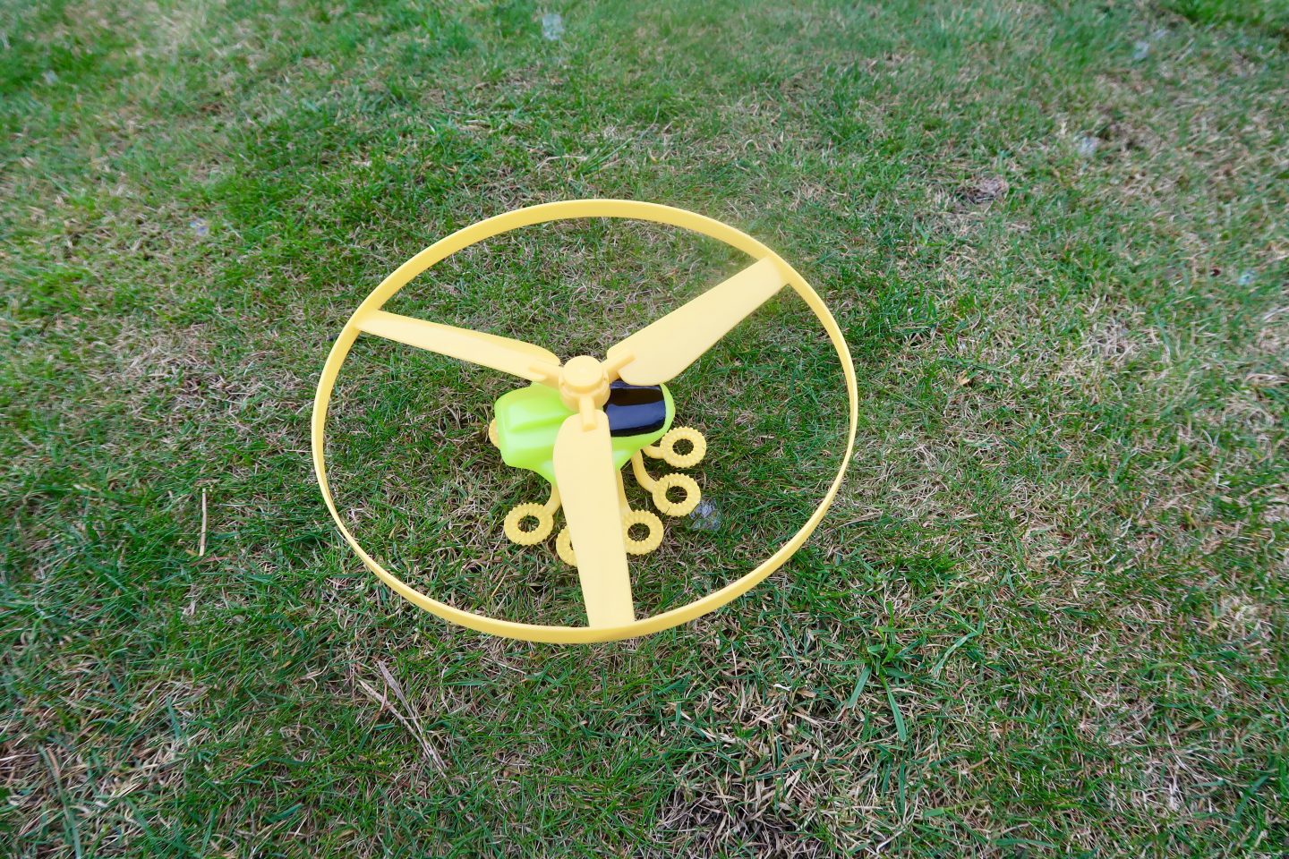 A helicopter bubble toy