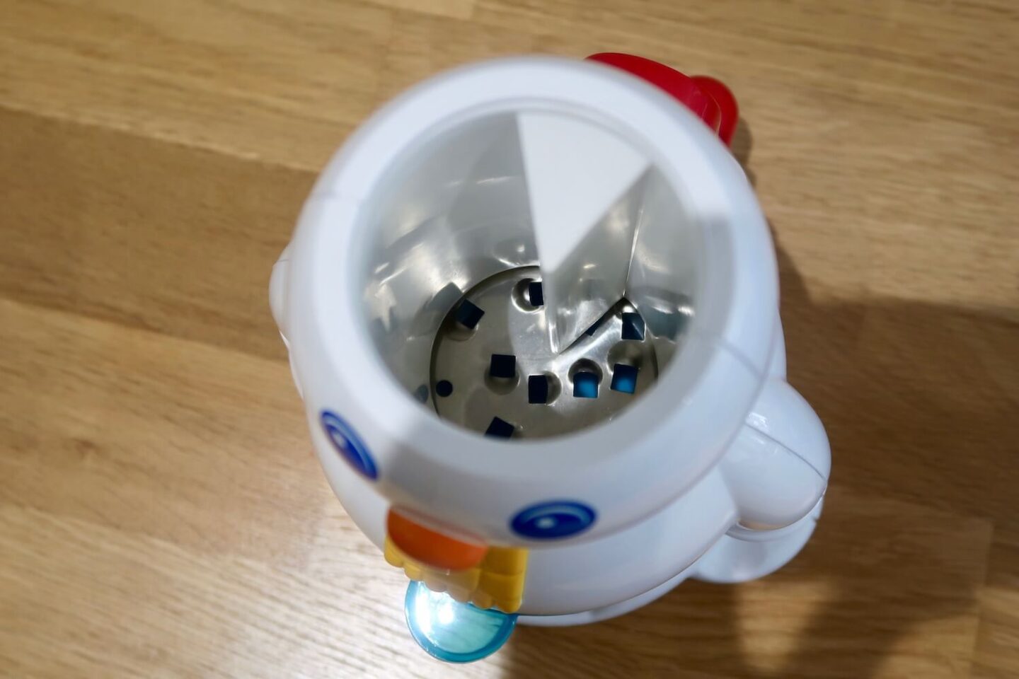 The inside of a Mr Frosty machine
